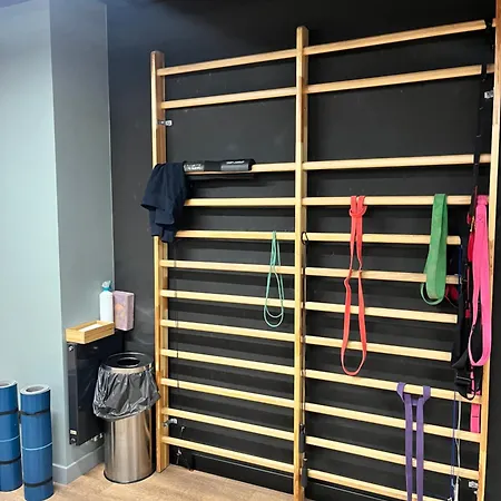 Riverside Industrial - Sauna - Gym -air-conditioning-spa-fitness Oda ve Kahvaltı